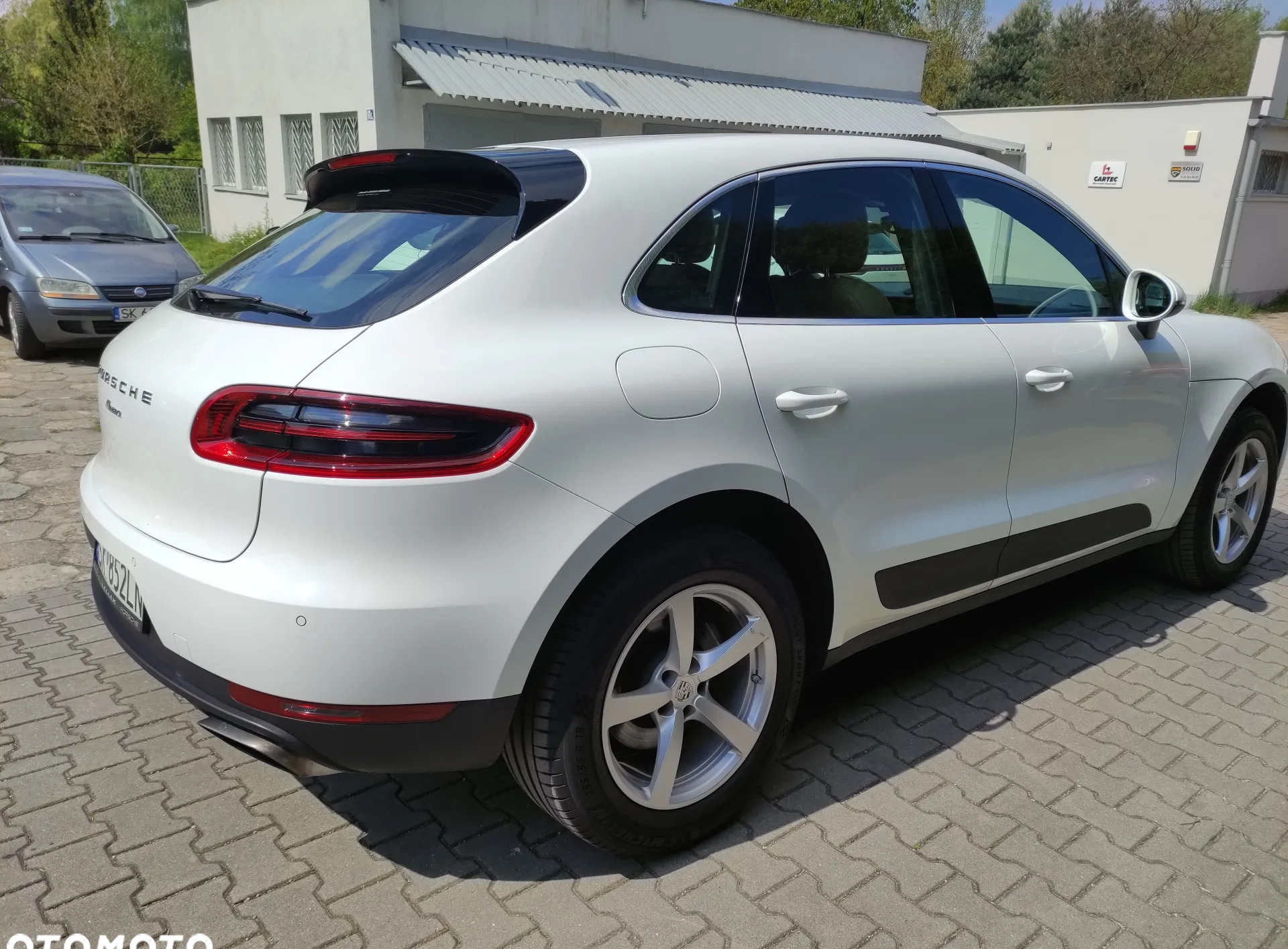 Porsche Macan cena 112000 przebieg: 234823, rok produkcji 2017 z Katowice małe 191